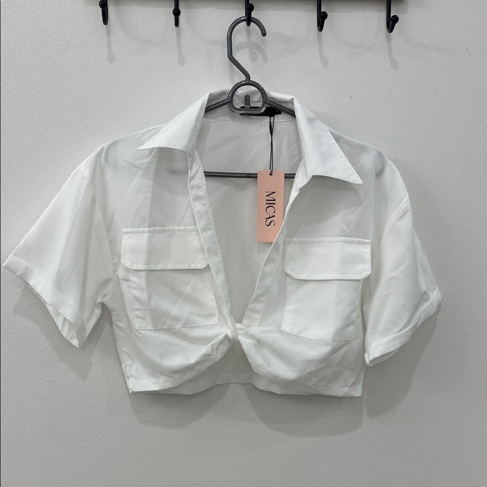 Micas White Cropped Button-Up Shirt